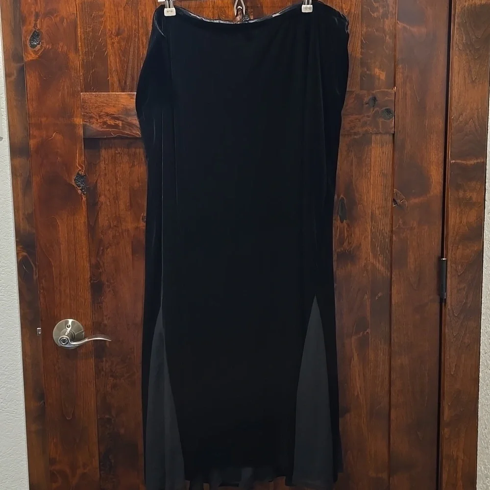 Midnight Velvet  Black Velvet Sheer Panel Maxi Skirt sz 3X